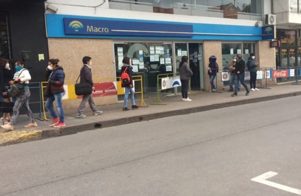 Abren sucursales bancarias para pagar jubilaciones y pensiones