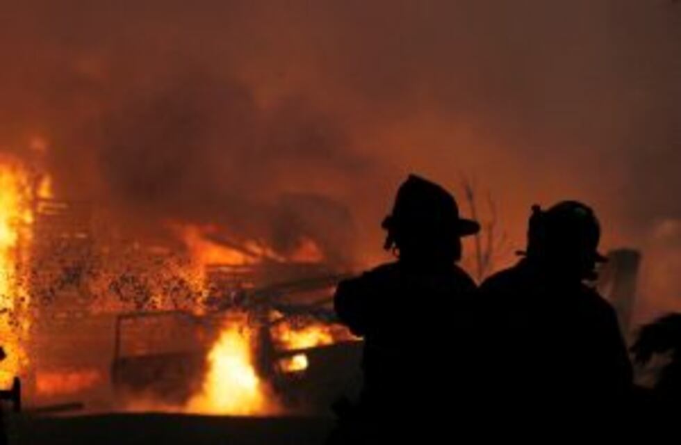 Parten a Chile 20 socorristas santafesinos que ayudarán a combatir los incendios