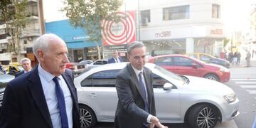 Lavagna recibe el apoyo del vice de Morales y se muestra cerca de Pichetto\u002E (Juan Foglia)