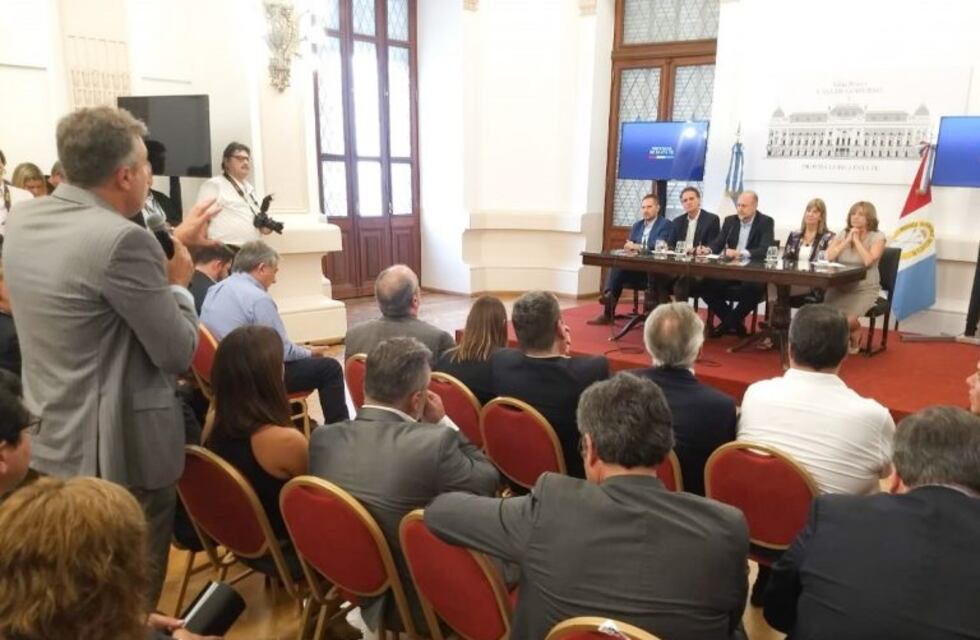 Luis Castellano pidió que las licitaciones de las obras públicas se descentralicen