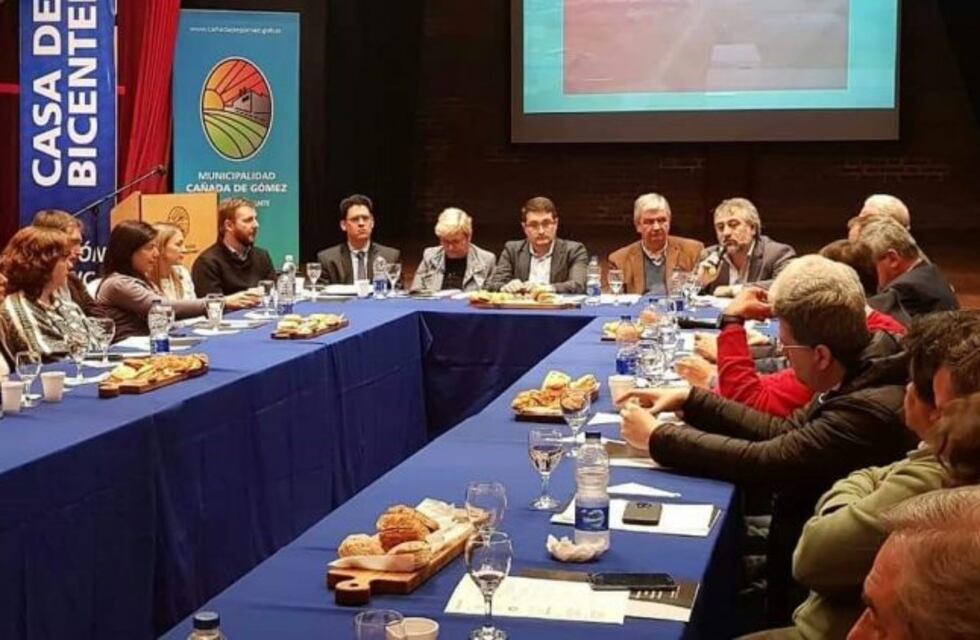 Gualeguaychú estuvo presente en un encuentro de intendentes de la región Centro