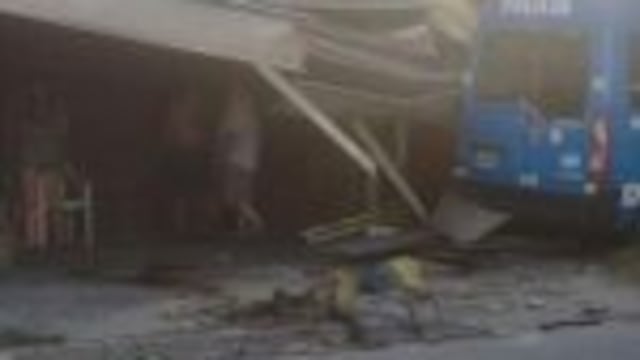 Muriu00f3 la mujer chocadapor una camioneta policial