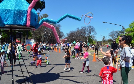 La Calle Recreativa vuelve recargada con maratón y caminatas