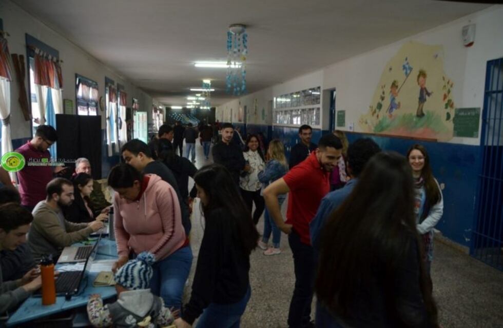 Arrancó con normalidad la jornada para elegir el próximo intendente de Resistencia