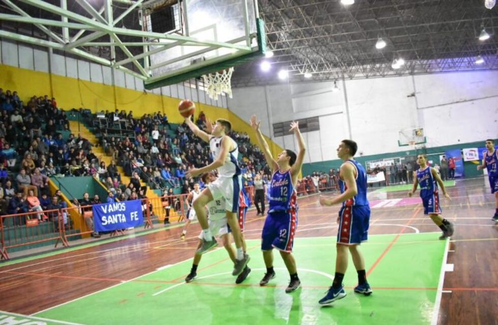 Valentino Beltramo aportó 10 puntos pero Córdoba perdió con Santa Fe