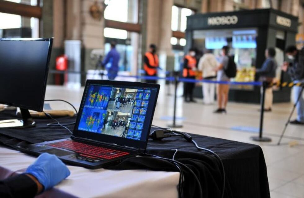 Coronavirus: comenzaron a medir la fiebre en las estaciones de Retiro y Once