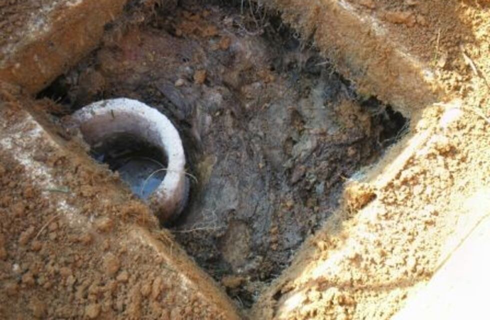 Encontraron a un hombre muerto en un pozo séptico