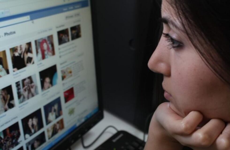 No me gusta: Según un estudio, Facebook nos hace infelices y poco saludables