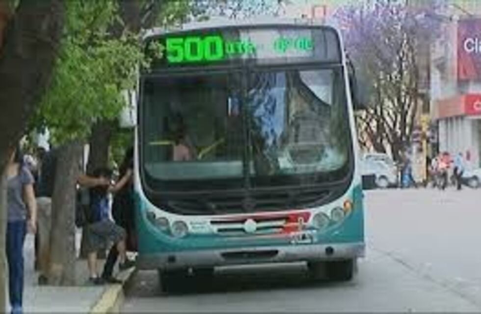 Cómo funcionarán los servicios el jueves y viernes santo