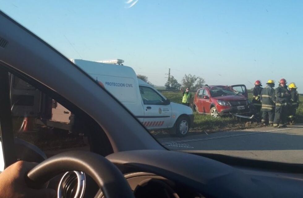 El tránsito en la autopista Rosario-Córdoba sufrió demoras por el choque de un auto