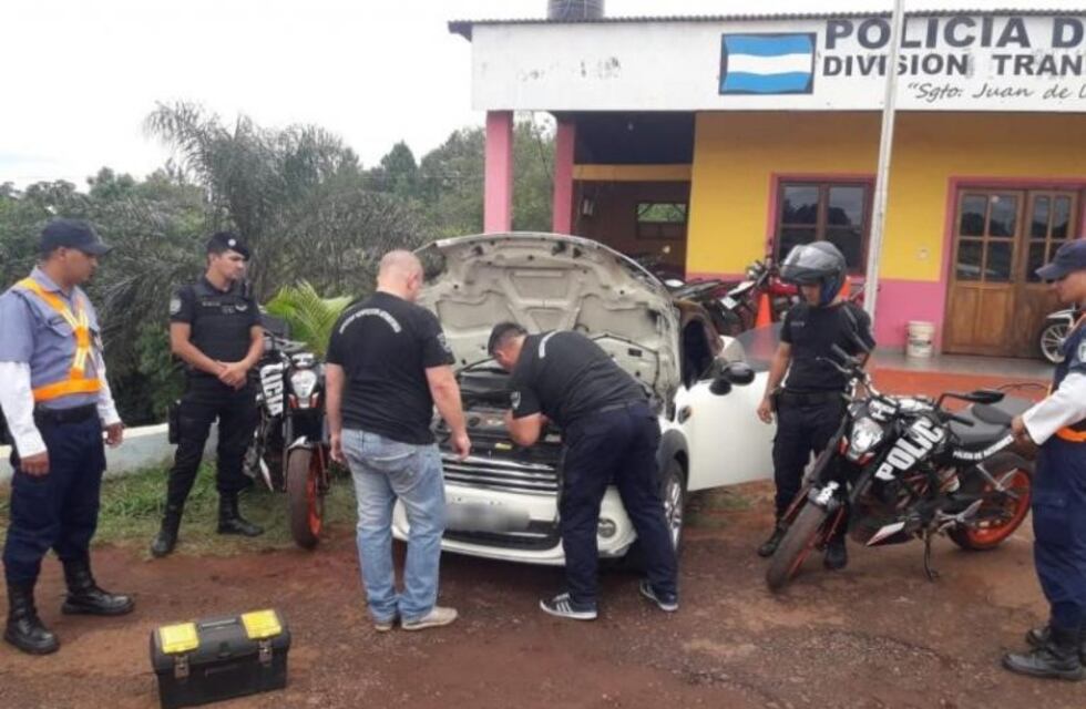 Policías secuestraron un auto que tenía pedido de captura en Buenos Aires