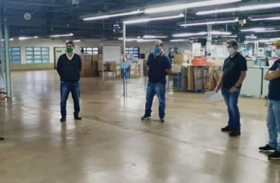 La fábrica de zapatillas de Eldorado volvería a trabajar desde este miércoles