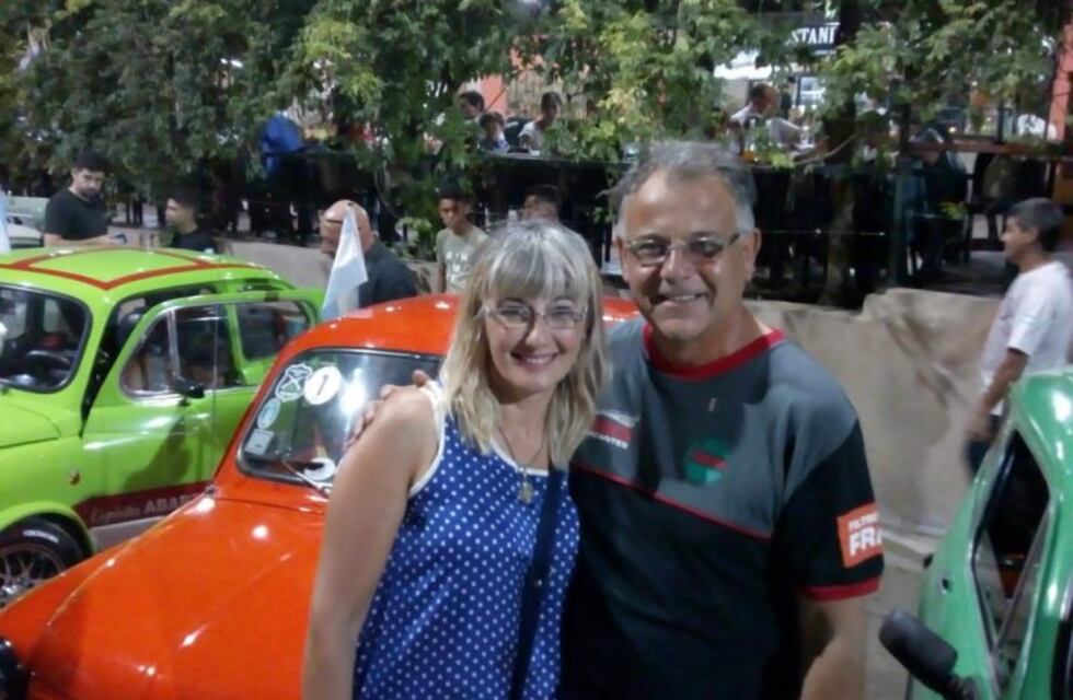 Mina Clavero: Fanáticos del Fiat 600 realizaron una exhibición del clásico auto