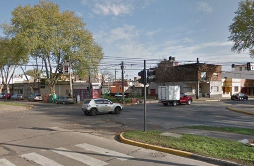 Un hombre perdió el control de su moto, cayó y murió producto del impacto