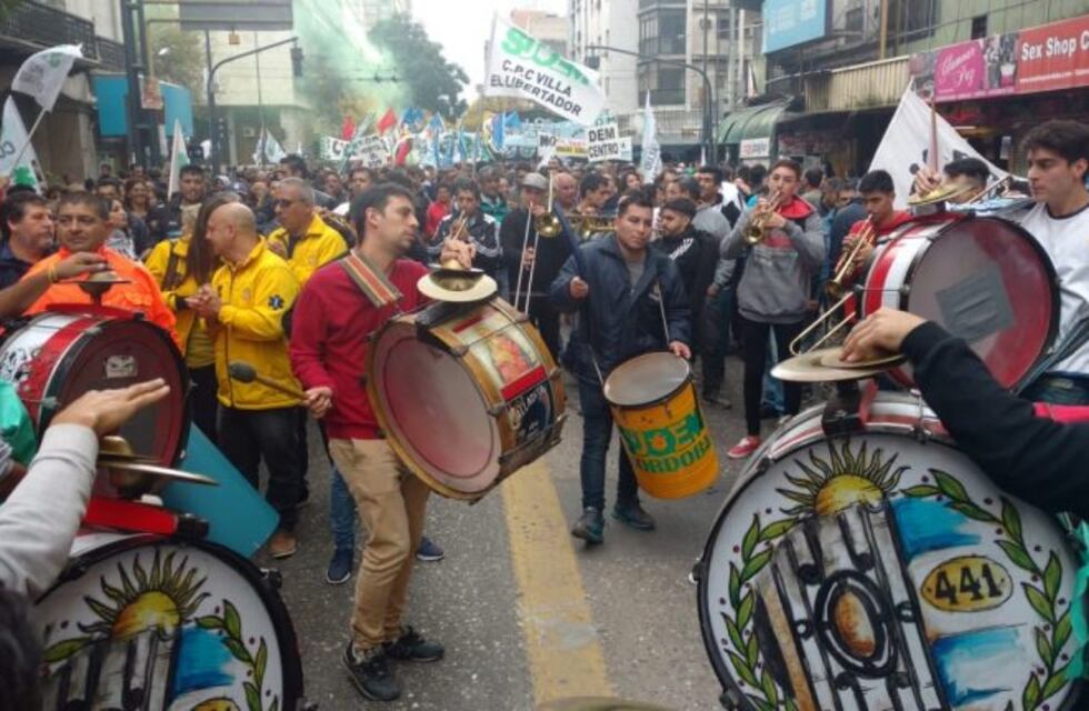 En fotos: la marcha en Córdoba por el paro nacional