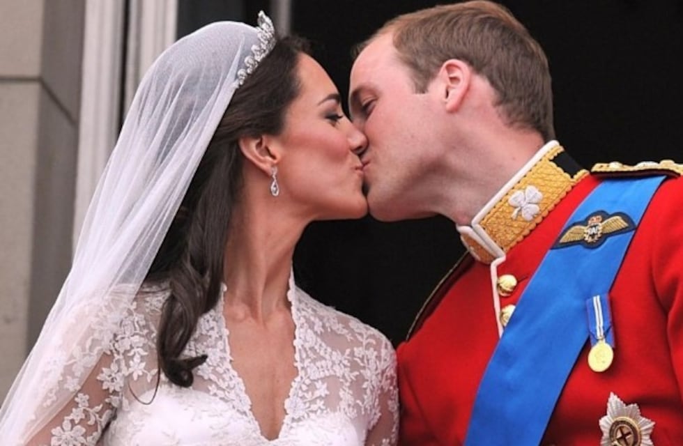 Conoce los regalos excéntricos de compromiso que se hace la realeza