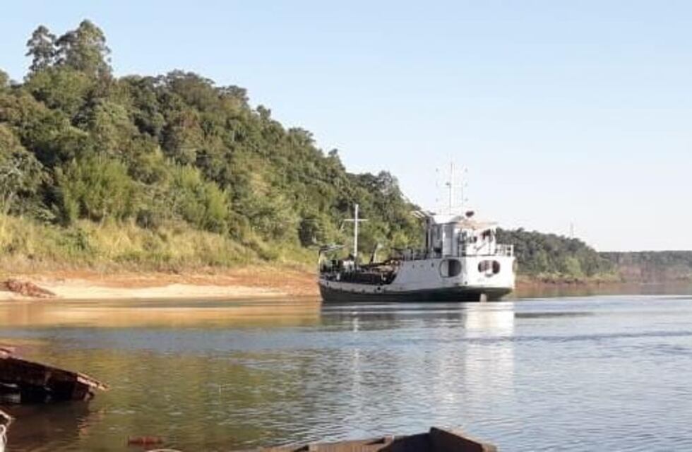 La tripulación de una barcaza de Chaco obligada a hacer la cuarentena antes de su desembarco