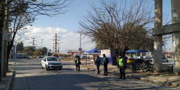 Realizan controles puerta a puerta en la zona sur de la ciudad de Salta (Gentileza ministerio de Seguridad)