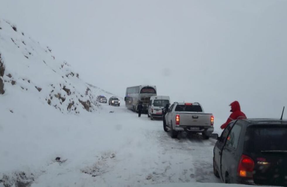 Hay alerta por intensas nevadas y viento Zonda en el sur mendocino