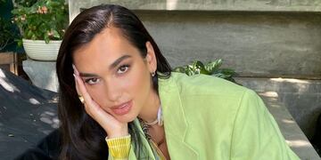 Dua Lipa (Instagram)\u002E