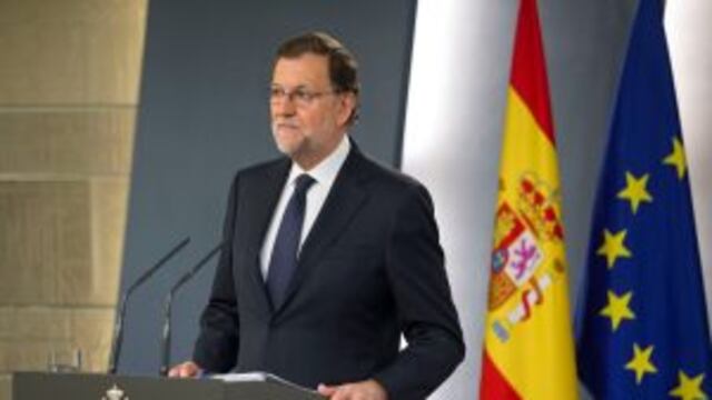 HANDOUT - ARCHIVO - Imagen del presidente del Gobierno de Espau00f1a, Mariano Rajoy, el 25/10/2016 en Madrid. Quienes esperaban una revoluciu00f3n y aires de juventud en las filas del Gobierno de Rajoy tendru00e1n que seguir esperando. El mandatario espau00f1ol anunciu00f3 e