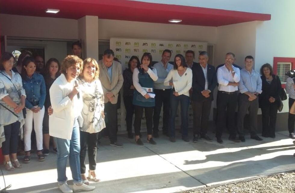 Inauguraron el nuevo edificio del jardín de infantes N°129 del barrio Los Coihues