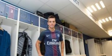 El futbolista despidiu00f3 el 2016 en la red social celebrando su incorporaciu00f3n al fu00fatbol europeo.