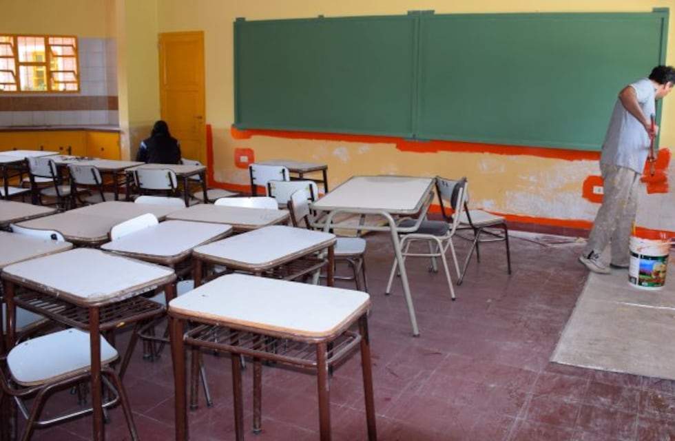 Polémica entre gremios y Gobierno por la reapertura de escuelas