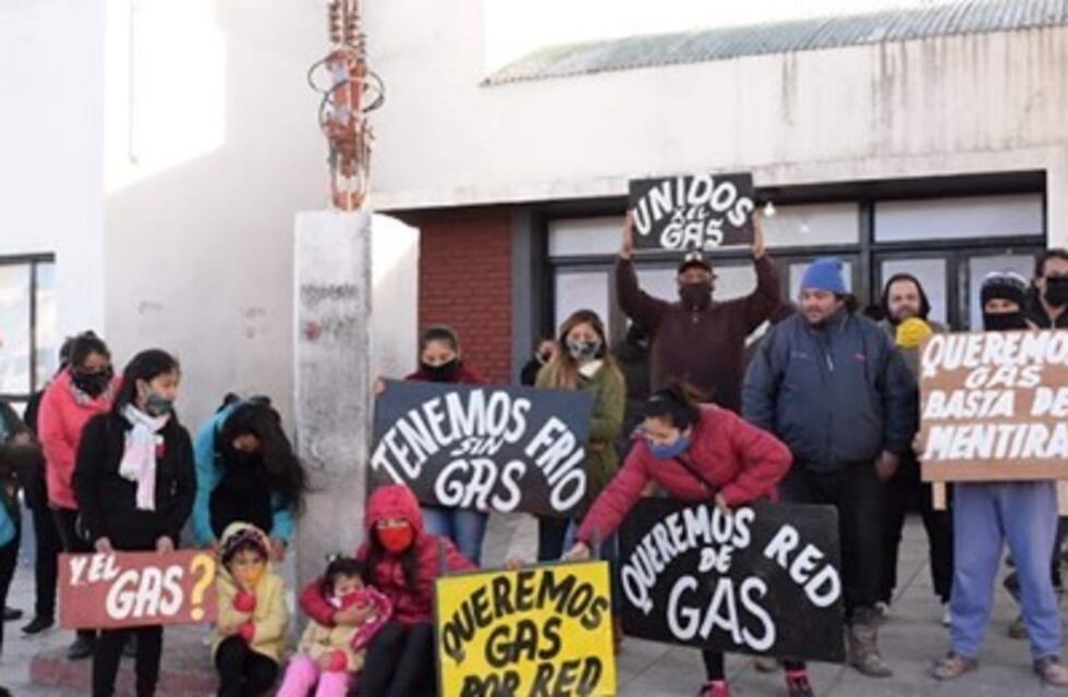 Vecinos del ARA San Juan reclaman la red de gas