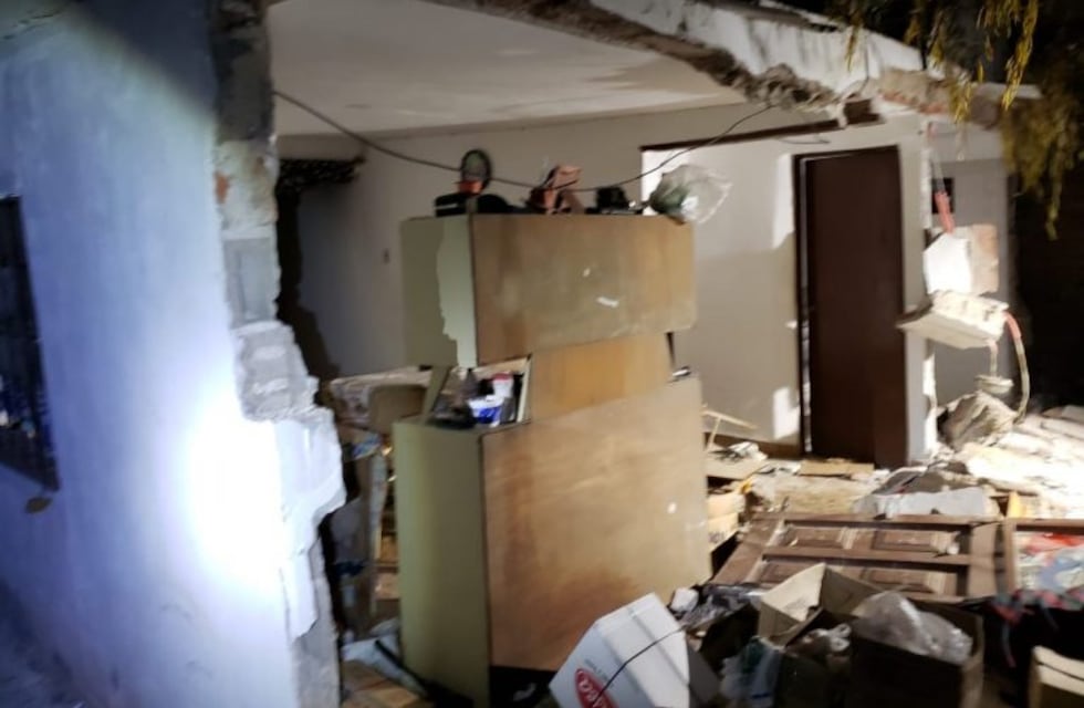 Explotó una garrafa, les volteó parte de la casa y se salvaron de milagro