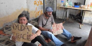 Berta y Miguel Ángel vivieron durante 9 meses en una estación de servicio abandonada y se negaban a recibir asistencia del Estado\u002E