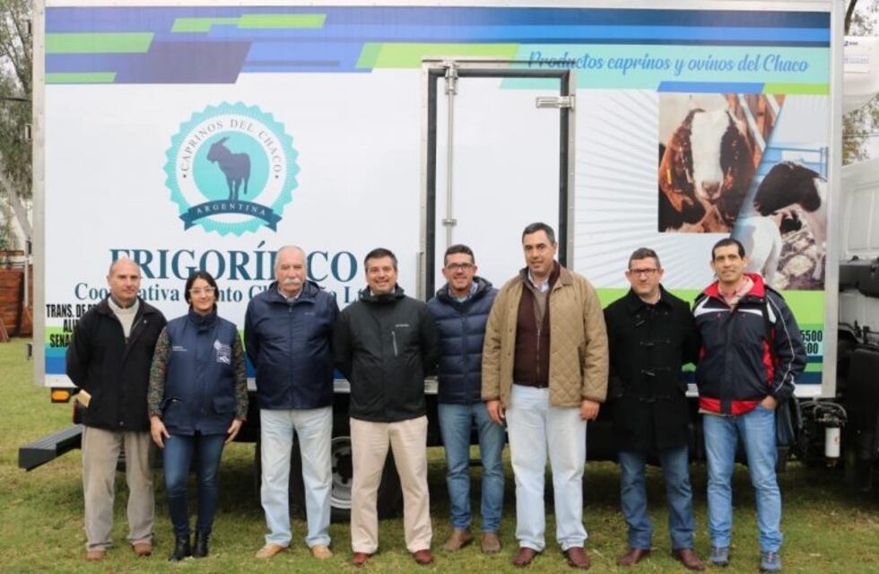 Se exhibió en la Expo Rural de resistencia el nuevo camión del programa "cabras para todos"