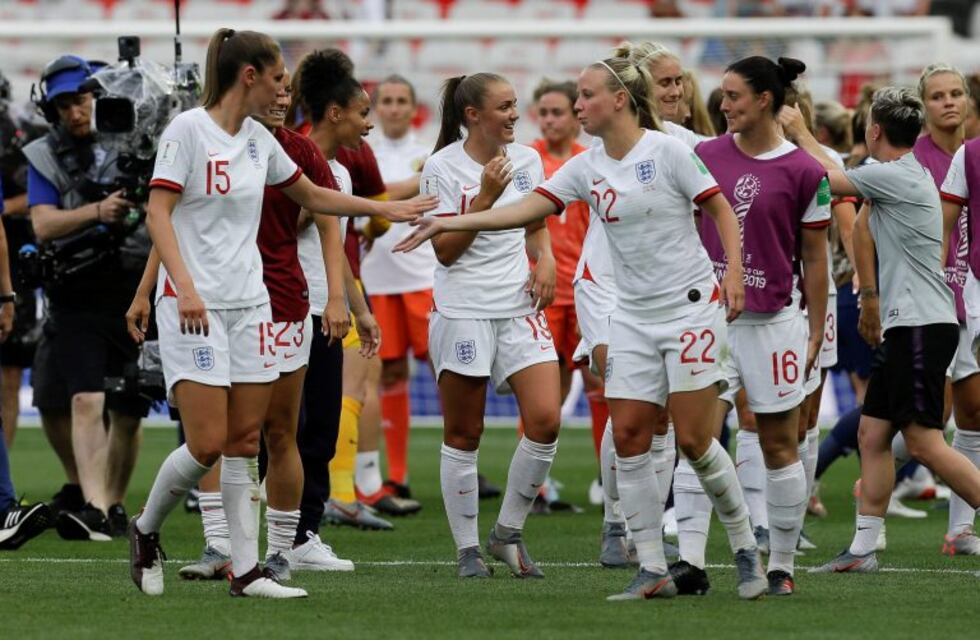 Inglaterra cumplió los pronósticos al ganar 2-1 a Escocia en el Mundial Femenino 2019