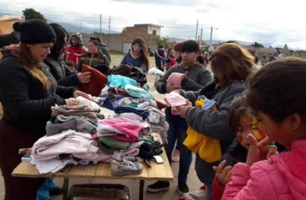 Desde la Facultad de Forestales impulsan la creación de una ropero solidario