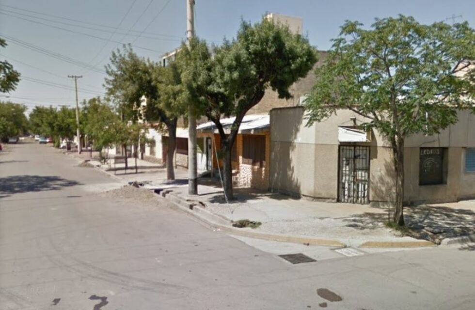 Pelea por su vida tras un violento asalto en Godoy Cruz