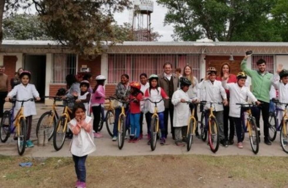 Entregaron bicicletas a alumnos de escuelas rurales de San Rafael