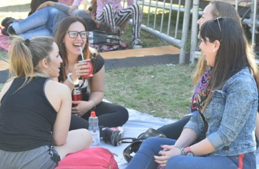 Jóvenes en línea: nuevo servicio de asesoramiento y escucha