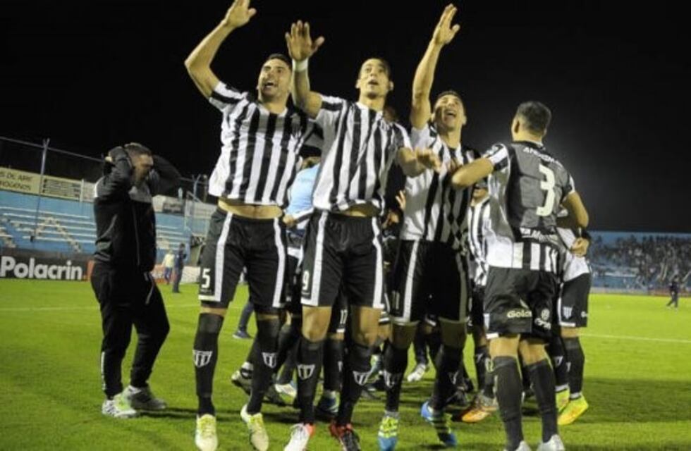 El Lobo enfrenta a Talleres de Córdoba y busca el pase a octavos