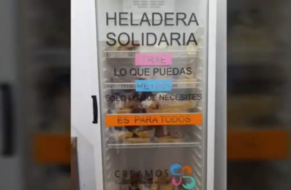 Ayudar en plena pandemia: así funciona la heladera solidaria de los scouts azuleños