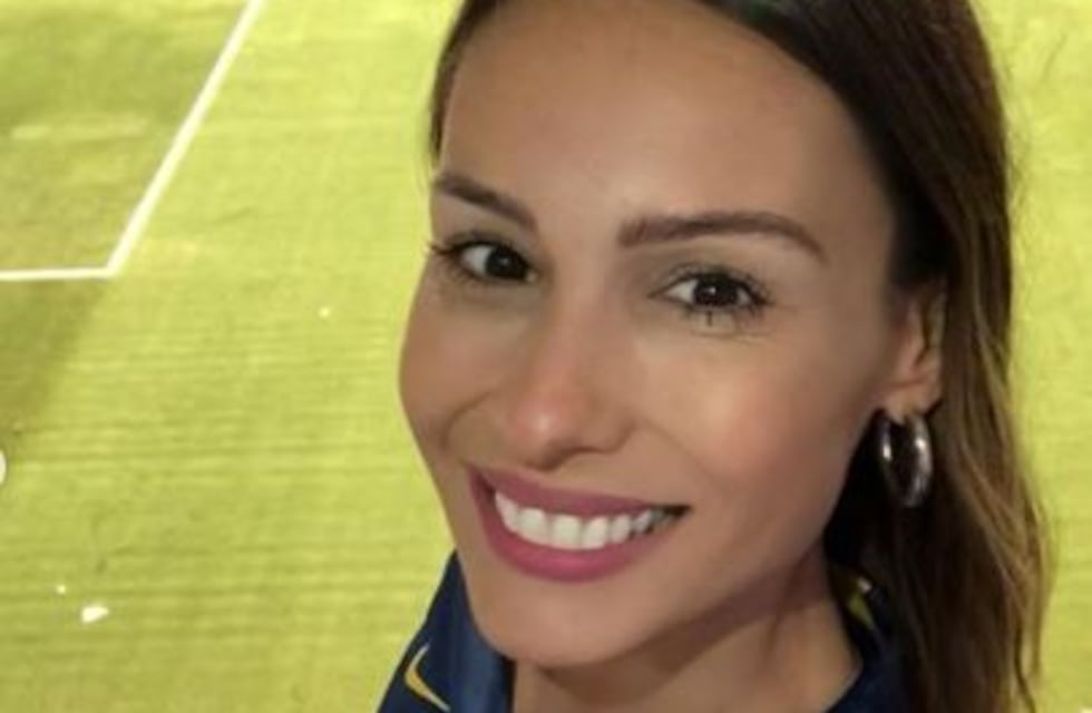 Pampita fue a ver a Boca, enamoró a todos y se grabó gritando un gol