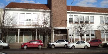 El abrazo está convocado para las 18 en la Técnica Nº 2\u002E (Archivo)