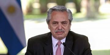 Handout picture released by Argentina's Presidency showing Argentine President Alberto Fernandez before announcing new measures to soften the lockdown against the spread of the new coronavirus, COVID-19 in the capital Buenos Aires and its outskirts, at Olivos Presidential Residence in Olivos, Province of Buenos Aires, on July 17, 2020\u002E - The pandemic has killed at least 590,132 people worldwide since it surfaced in China late last year and more than 13\u002E8 million have been infected, according to an AFP tally at 1100 GMT on Friday based on official sources\u002E (Photo by Esteban COLLAZO / Argentinian Presidency / AFP) / RESTRICTED TO EDITORIAL USE - MANDATORY CREDIT \