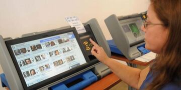 Son 6 las ciudades ahora amparadas que evitan el uso del voto electrónico\u002E (Web)\u002E