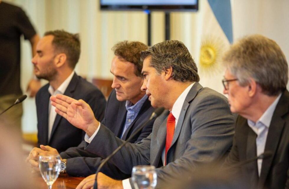 Katopodis firmó convenios para garantizar obras prioritarias para Chaco