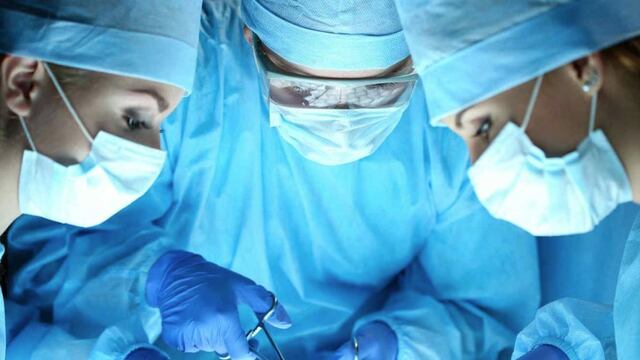 Obra social deberá cubrir una cirugía de feminización facial a una paciente trans