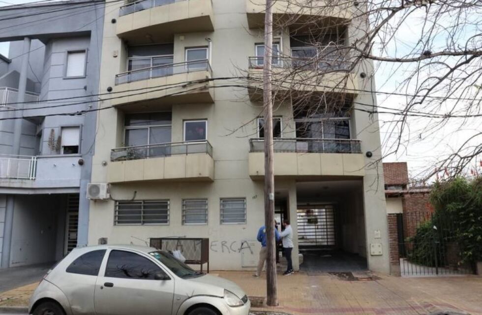 Entraron por el balcón, la violaron y le desvalijaron el departamento