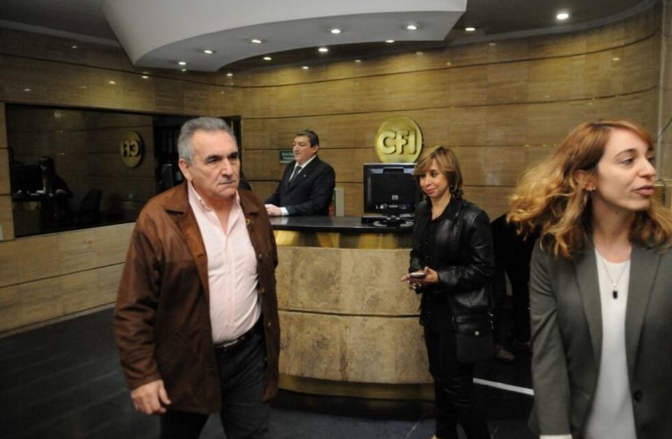 Presión de gobernadores PJ y la CGT por el fondo sojero