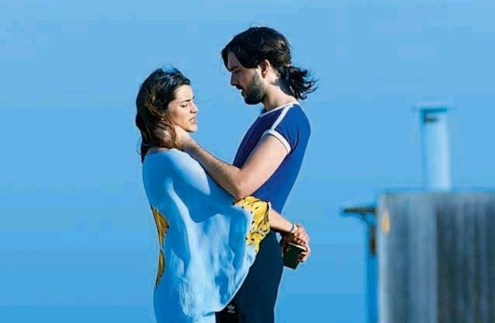 El novio de Calu Rivero, Joaquín Vitola, sorprendió con una foto en bikini