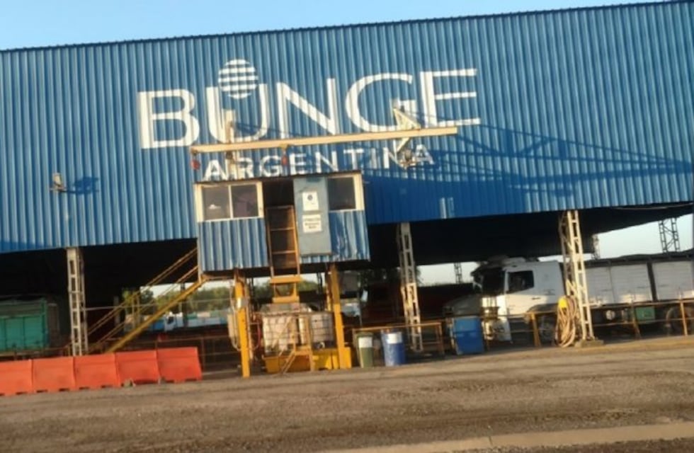 Camión hizo marcha atrás y un trabajador murió aplastado en Bunge