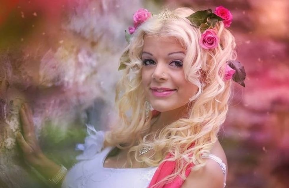 Martina Big, la “Barbie” alemana que cambió el color de su piel y ahora se siente africana